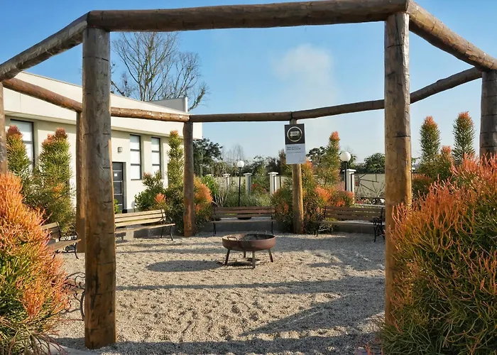 Bristol Villaggio Rosa Aruja
